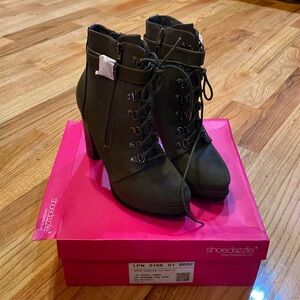 Shoe Dazzle Olive Green Size 10 School Girl Booties